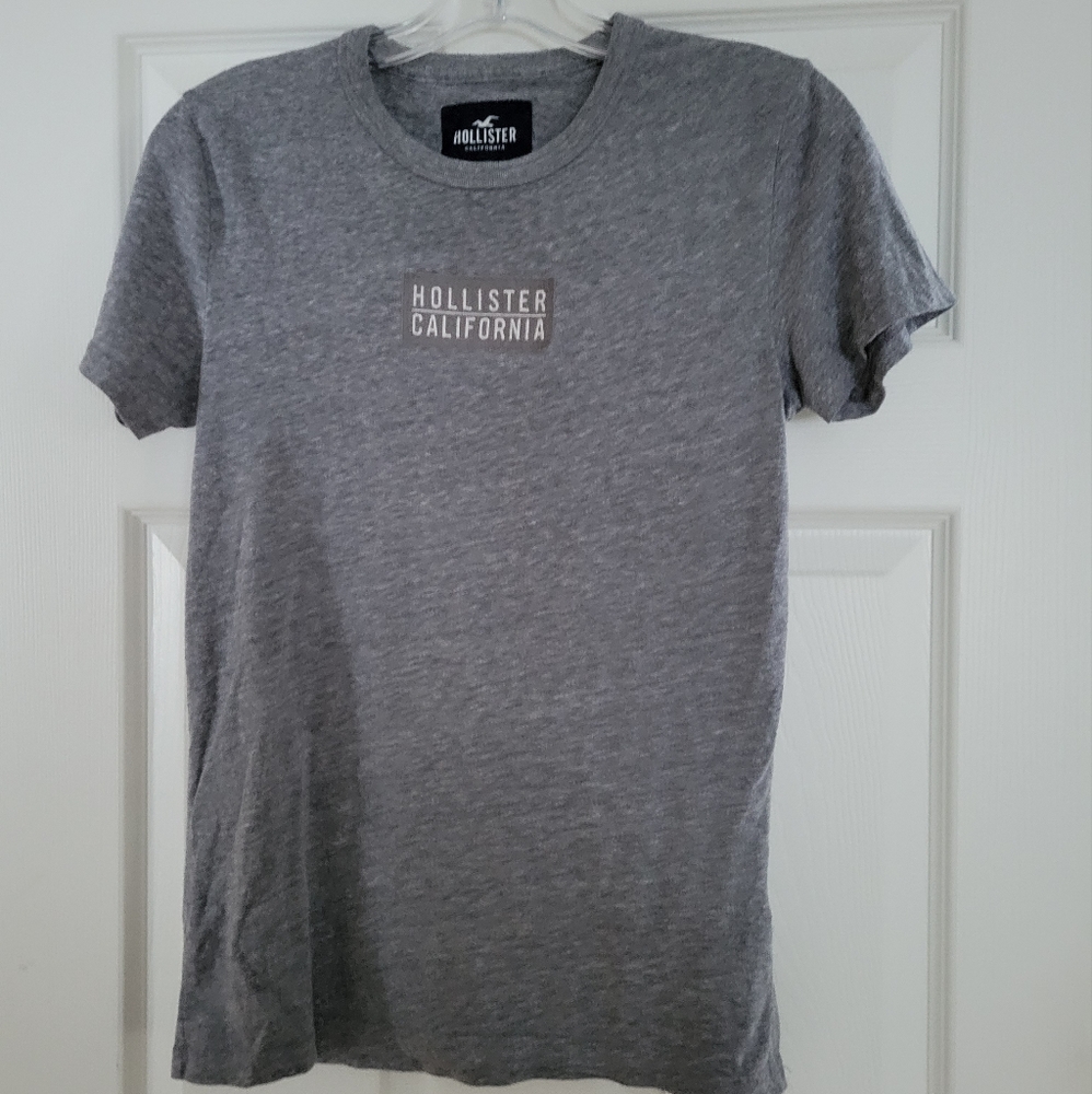 Hollister XS grey tshirt
